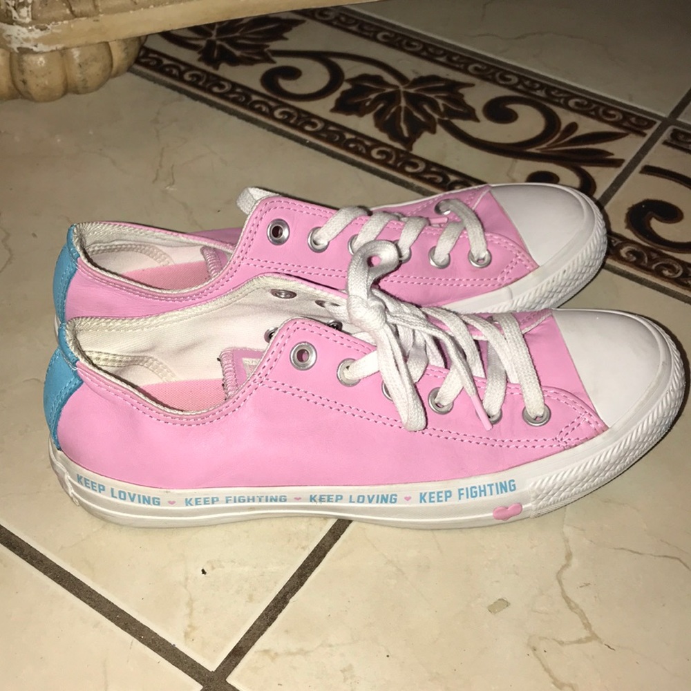 Converse - Picture 2 of 2